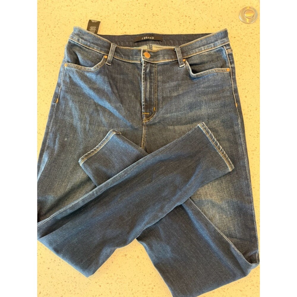 J Brand Skinny Jeans in Dark Blue Wash 31